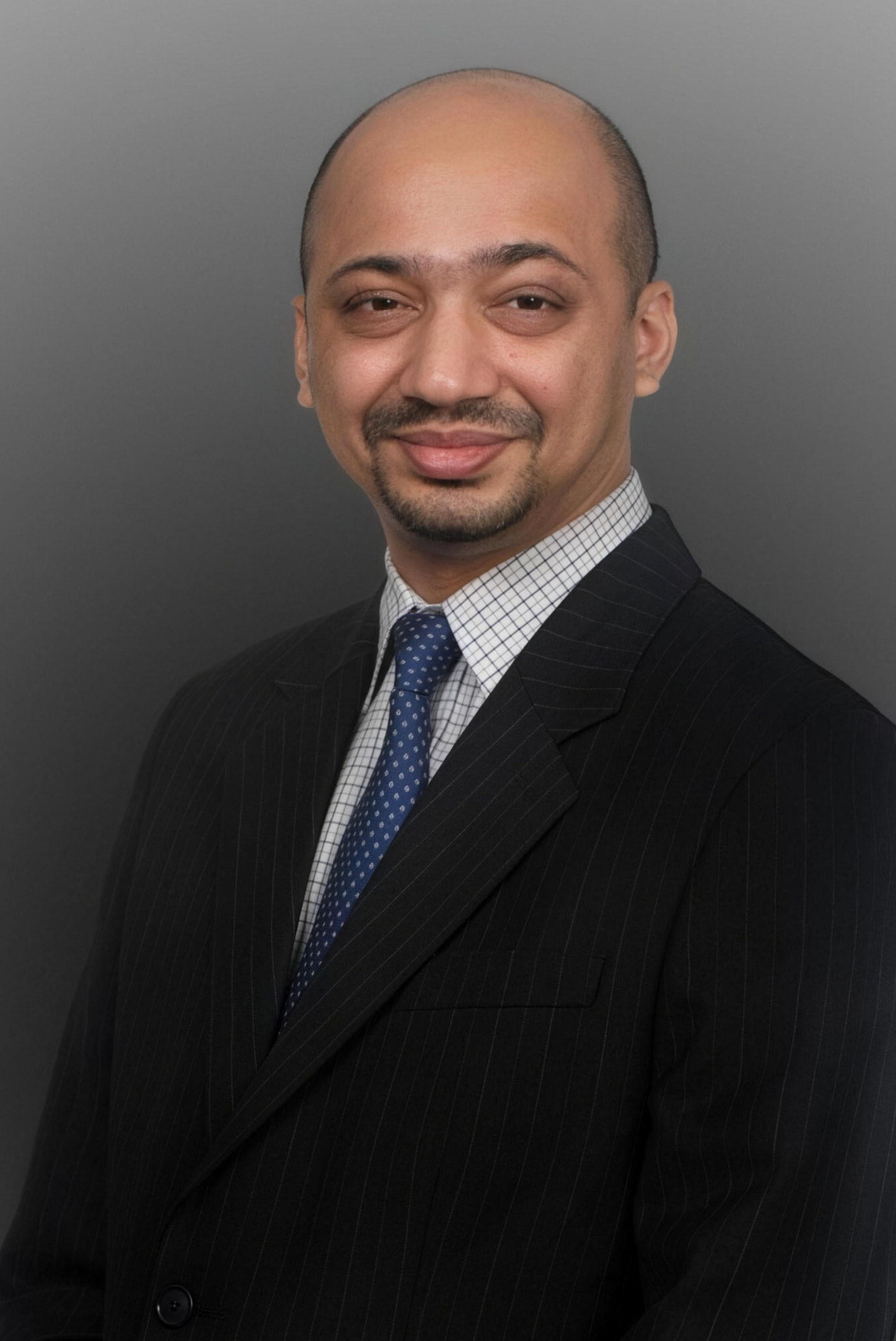 Dr Mustafa Mun